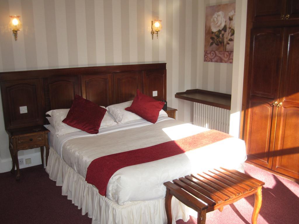 Ellerslie House Hotel Ферем Екстер'єр фото
