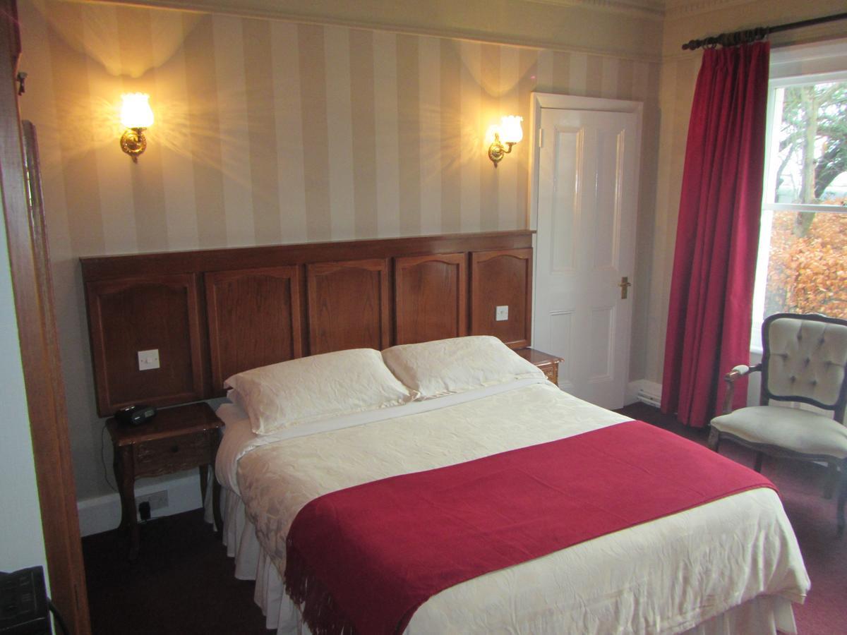 Ellerslie House Hotel Ферем Екстер'єр фото