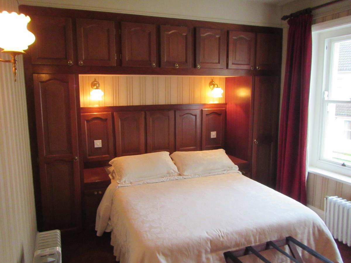 Ellerslie House Hotel Ферем Екстер'єр фото