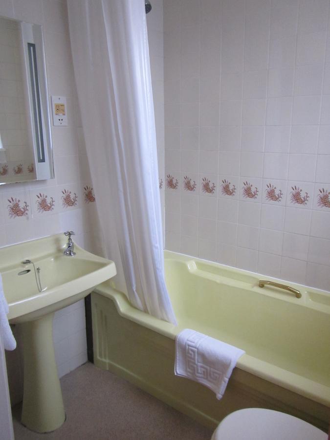 Ellerslie House Hotel Ферем Екстер'єр фото