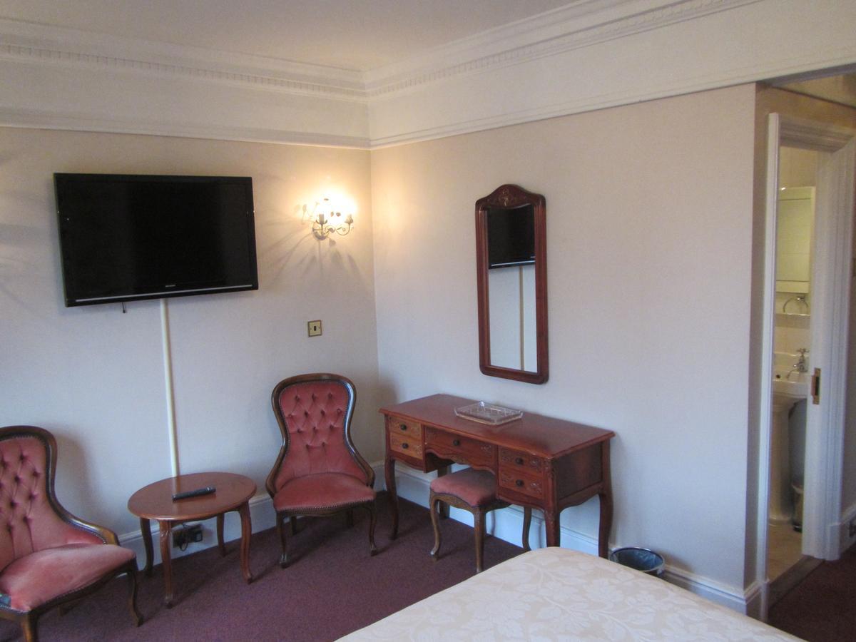 Ellerslie House Hotel Ферем Екстер'єр фото