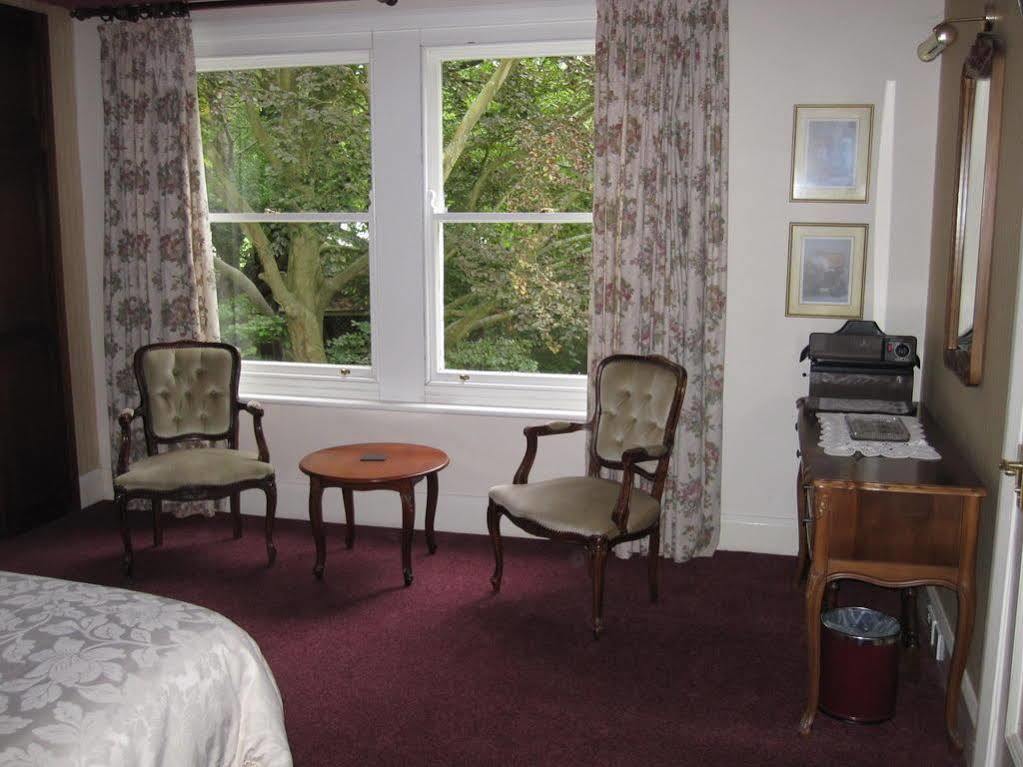 Ellerslie House Hotel Ферем Екстер'єр фото