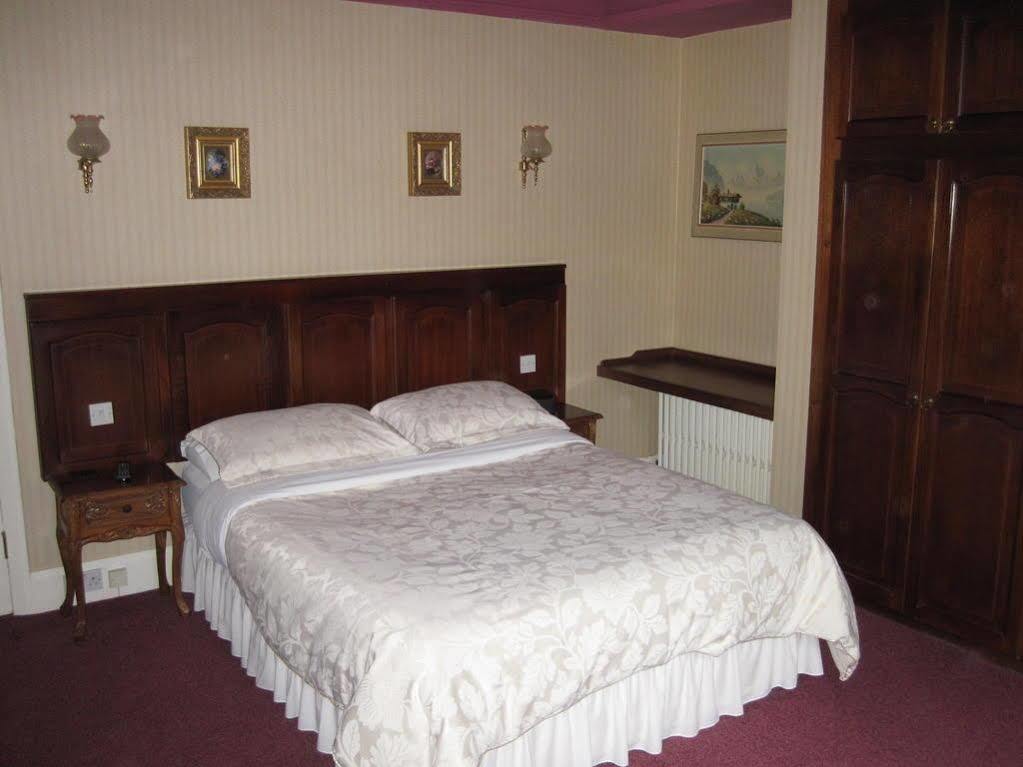 Ellerslie House Hotel Ферем Екстер'єр фото