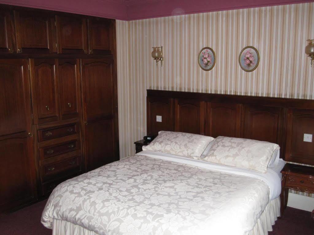 Ellerslie House Hotel Ферем Екстер'єр фото